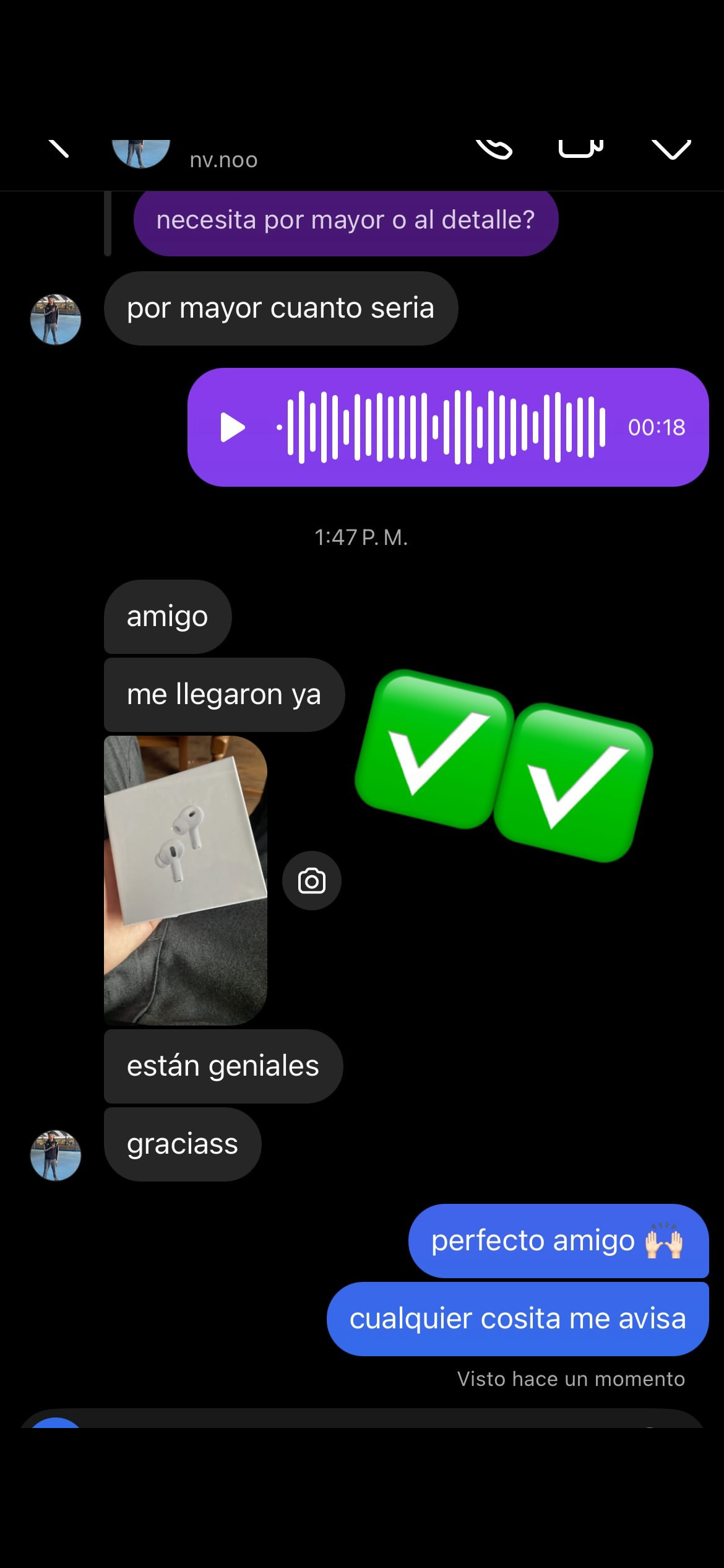 Foto de cliente feliz